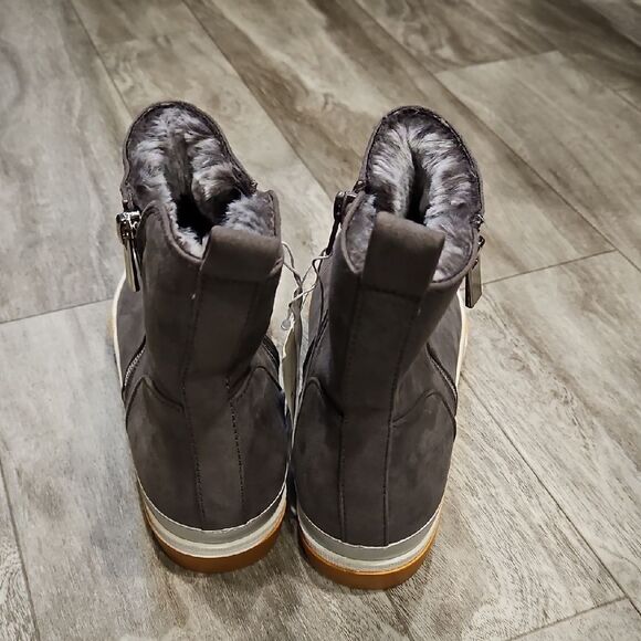 A new day Gray Winter Boots faux suede - Picture 7 of 8